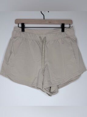 Lululemon Shorts Women’s 8 Inner Glow 3”Mojave Tan Run HR Up Yoga Gym Cotton
